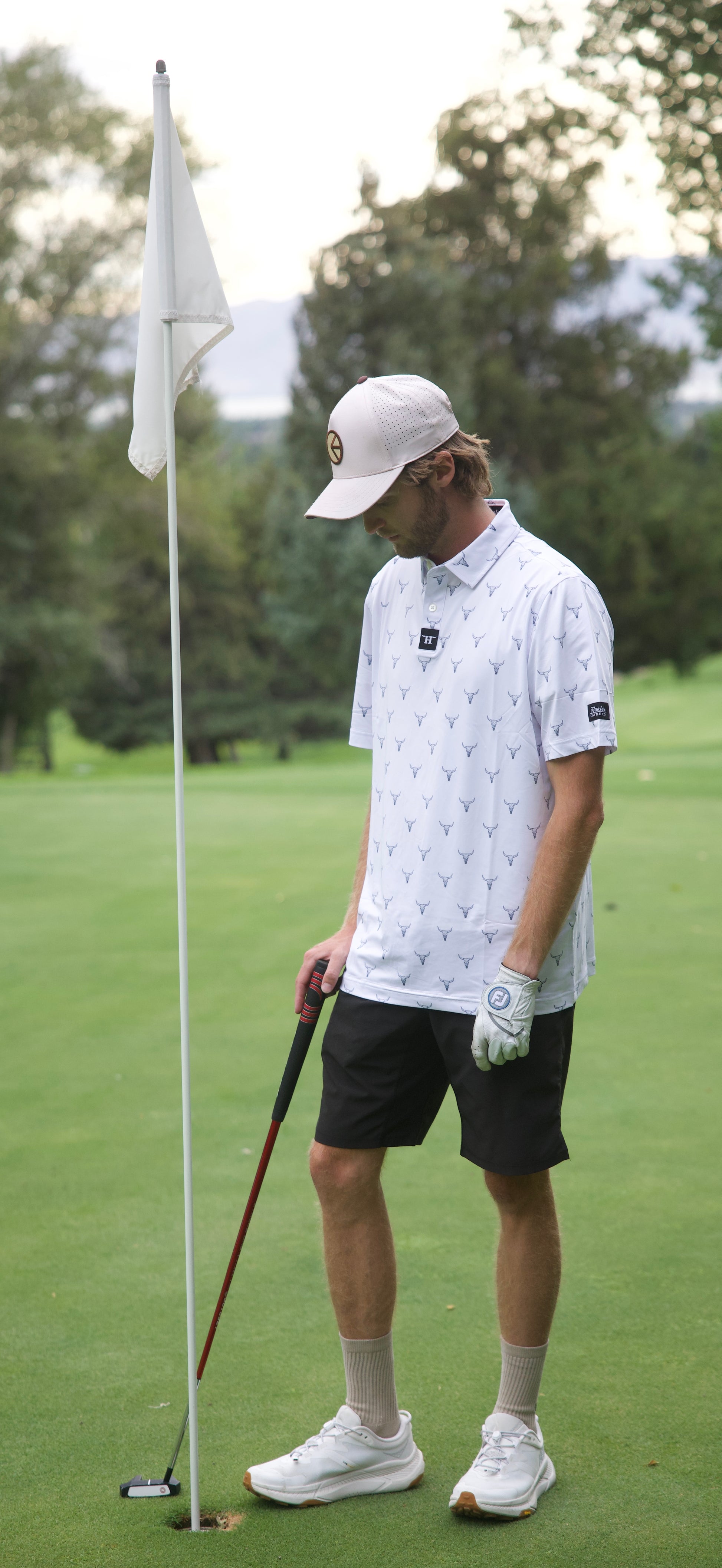 Cow skull golf Tee